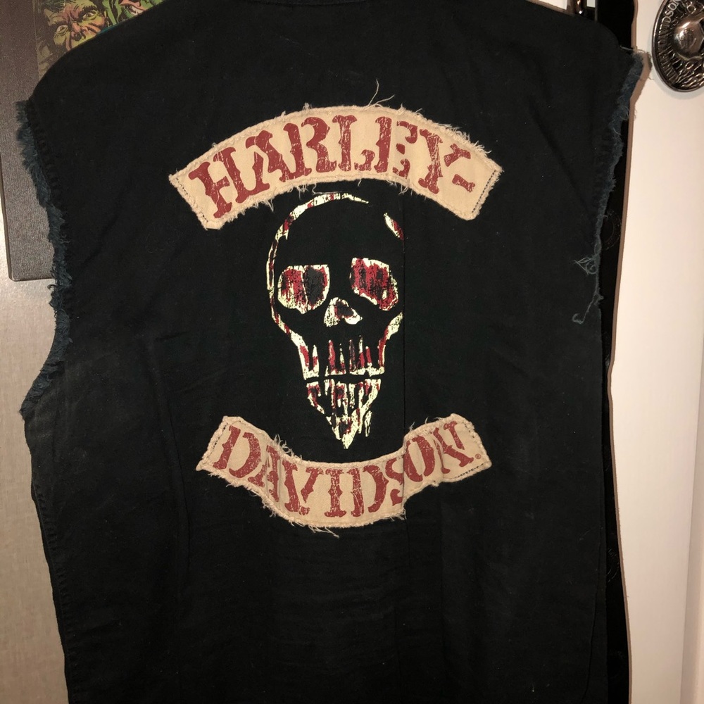 Harley Davidson sleeveless button up